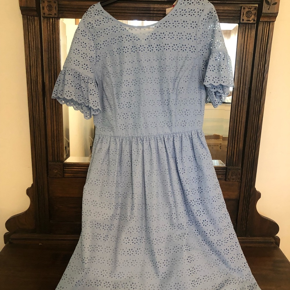 Size 6.  Brooks Brothers. BRAND NEW. Eyelet classic dress.